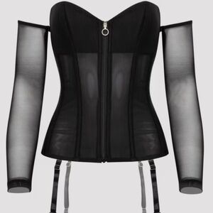 “BNWT” Boss Babe, Steel boned corset with detachable sleeves and garter